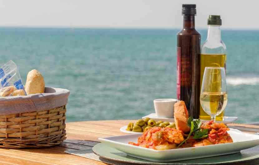 Mediterranean Dining