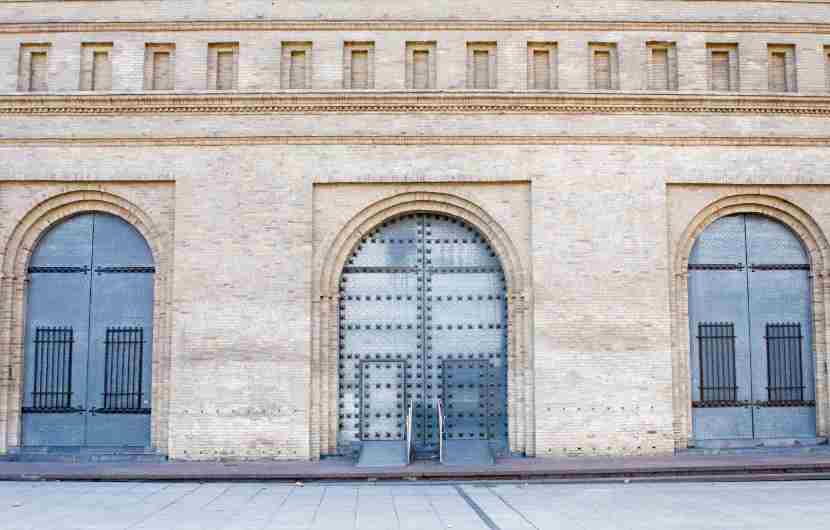 La Longa Exhibition Hall