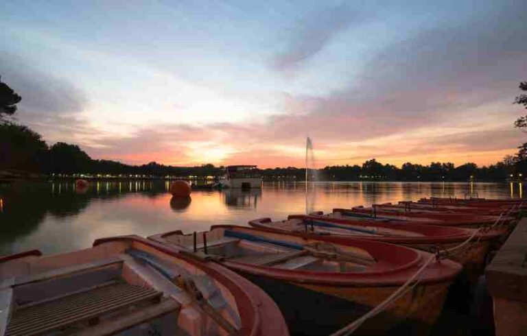 Weather for Spain in November Summary Overview